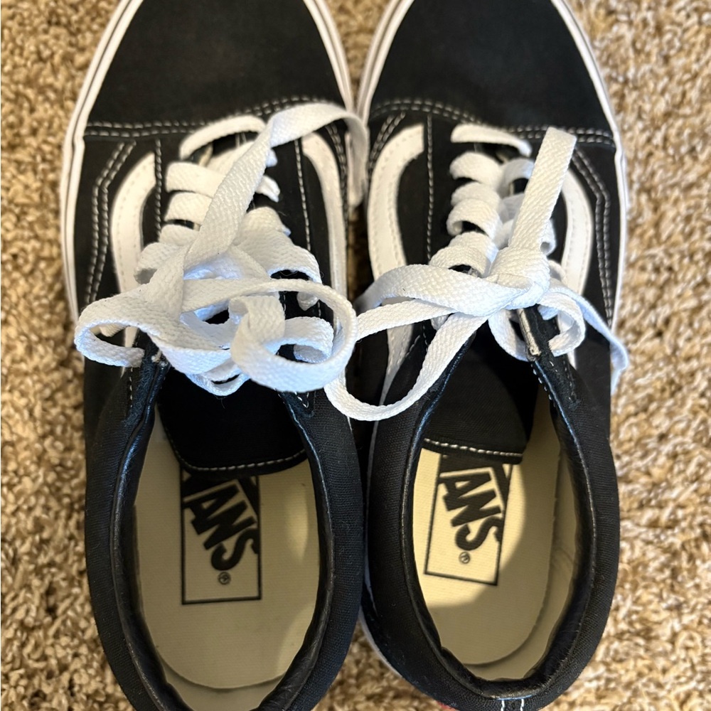 Vans Women's Black and White Sneakers - Picture 4 of 5